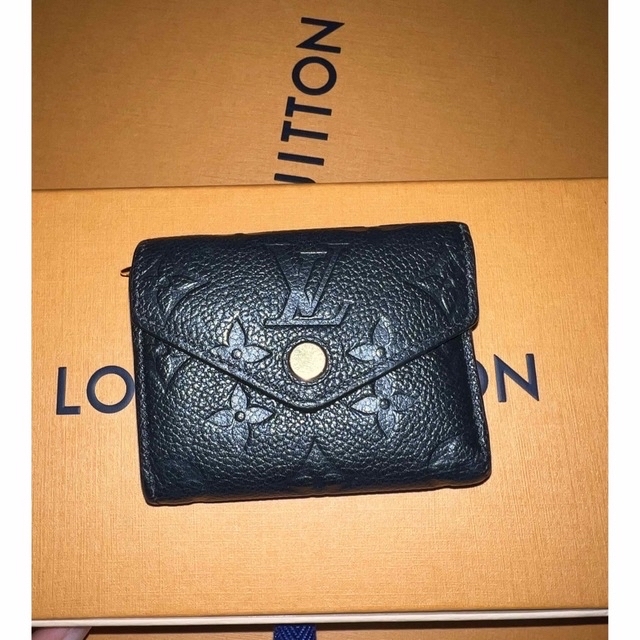 LOUIS VUITTON(ルイヴィトン)のルイヴィトン　ポルトフォイユ・ゾエ レディースのファッション小物(財布)の商品写真