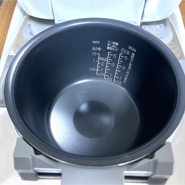 美品♡象印　炊飯器　炎舞炊き5.5合　ZOJIRUSHI NW-KB10-WZ