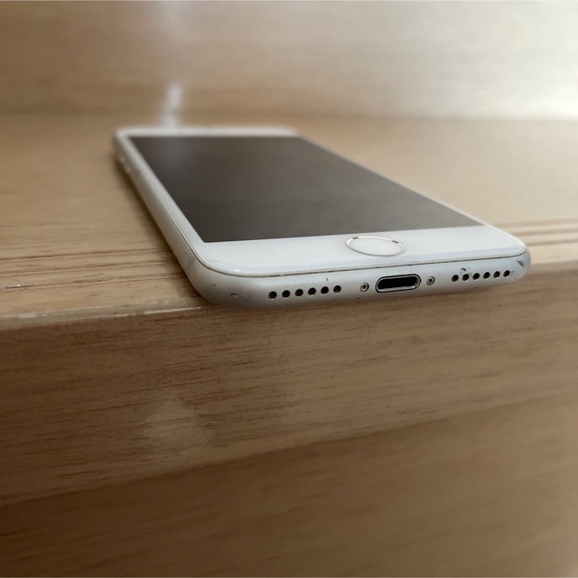 iPhone8 本体 Silver 64GB SIMフリー 1