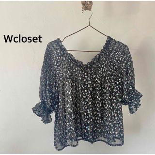 ダブルクローゼット(w closet)のWcloset ダブルクローゼット　花柄　半袖　シャツ　トップス(シャツ/ブラウス(半袖/袖なし))