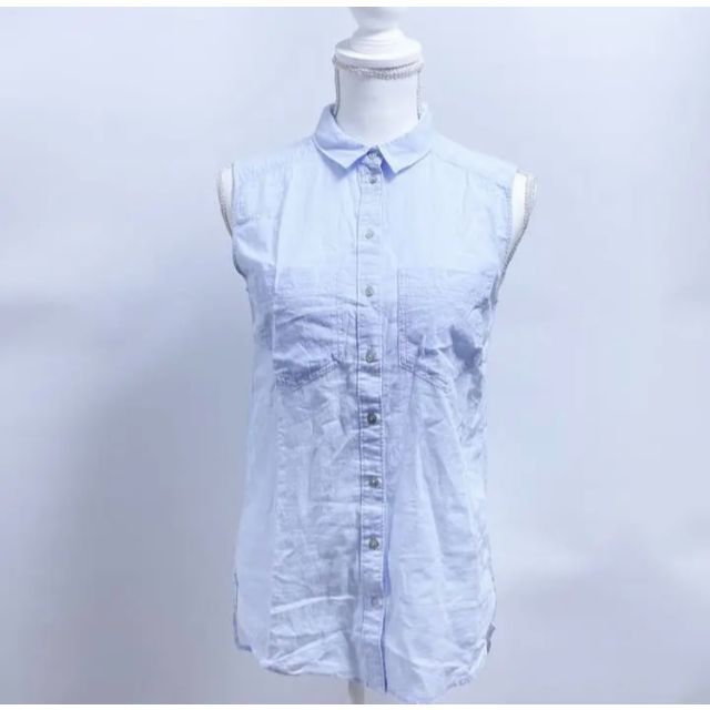 H&H(エイチアンドエイチ)のH&Mエイチアンドエムノースリベストシャツサックスブルー青サイズブラウス レディースのトップス(シャツ/ブラウス(半袖/袖なし))の商品写真