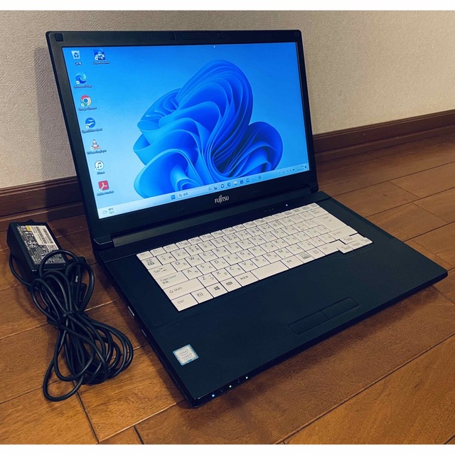 LIFEBOOK A747/R 第7世代 Core i7 7600U 8GBCorei7