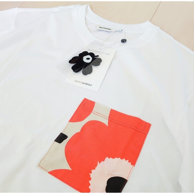 marimekko(マリメッコ)の新品タグシール付★marimekko マリメッコ オーバーサイズ 半袖 Tシャツ レディースのトップス(Tシャツ(半袖/袖なし))の商品写真