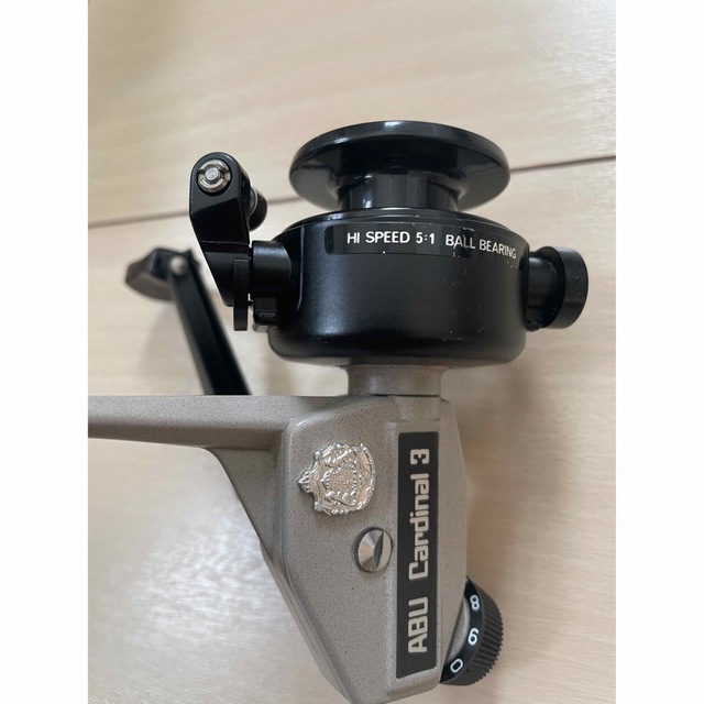 Abu Garcia カーディナル3ベージュ色 未使用品 | www.jarussi.com.br