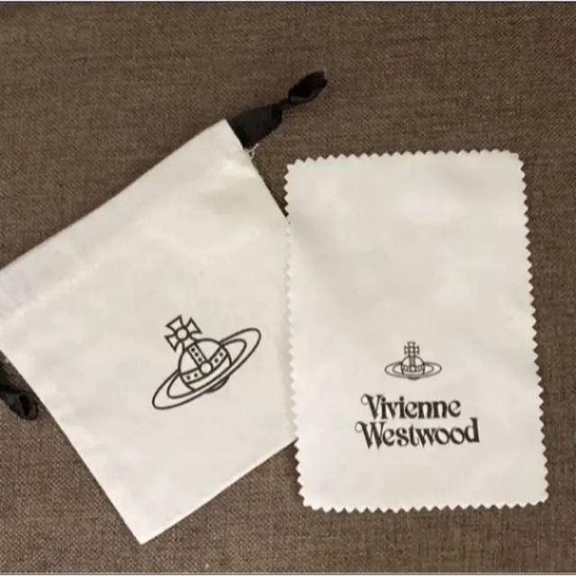 Vivienne Westwood(ヴィヴィアンウエストウッド)のヴィヴィアン　ミディアムオーブネックレス　シルバー×レッド レディースのアクセサリー(ネックレス)の商品写真