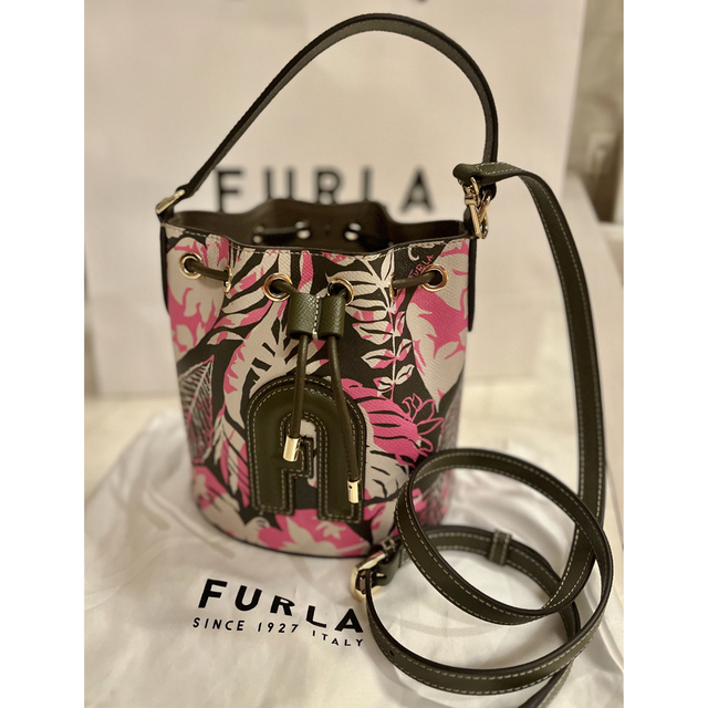 新品 未使用 フルラ FURLA ショルダーバッグ