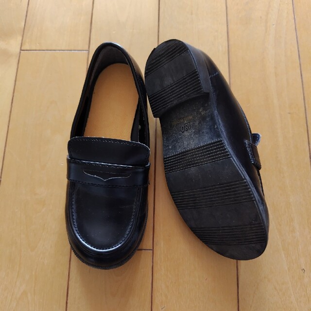 COMME CA ISM(コムサイズム)の子ども　黒靴18cm キッズ/ベビー/マタニティのキッズ靴/シューズ(15cm~)(ローファー)の商品写真