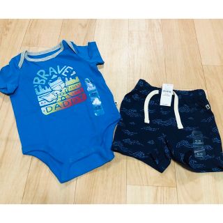 ベビーギャップ(babyGAP)のGAPBaby☆ロンパースとショートパンツの2点セット☆70cm(ロンパース)