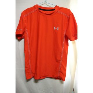 アンダーアーマー(UNDER ARMOUR)のプロフ必読アンダーアーマーオレンジTシャツ/ブランド良品スポーツSM(Tシャツ/カットソー(半袖/袖なし))