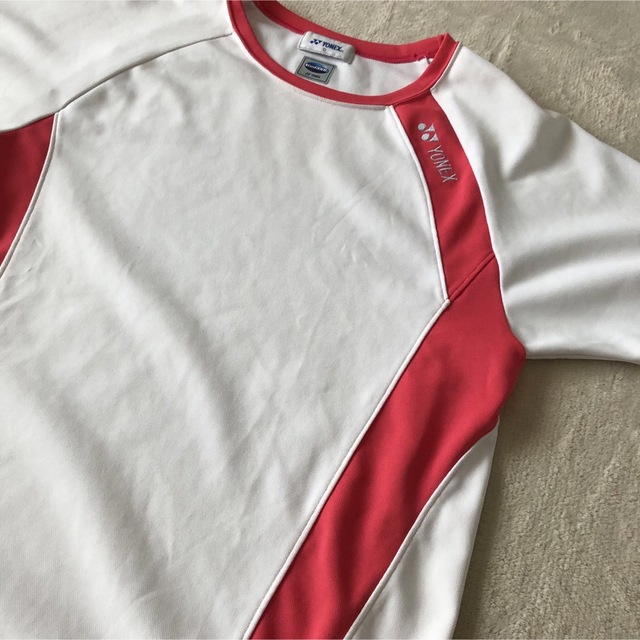 YONEX(ヨネックス)のヨネックス　Tシャツ　半袖　レディース スポーツ/アウトドアのスポーツ/アウトドア その他(バドミントン)の商品写真