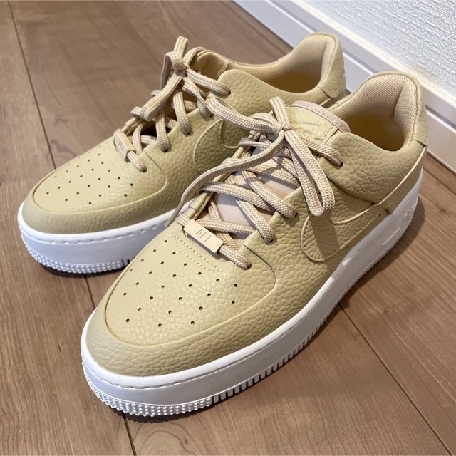 スニーカーNIKE AIR FORCE 1 SAGE LOW ベージュ - スニーカー