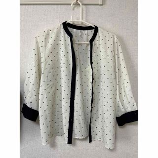 イッカ(ikka)の値下げしました！【美品】ikkaブラウス(シャツ/ブラウス(長袖/七分))