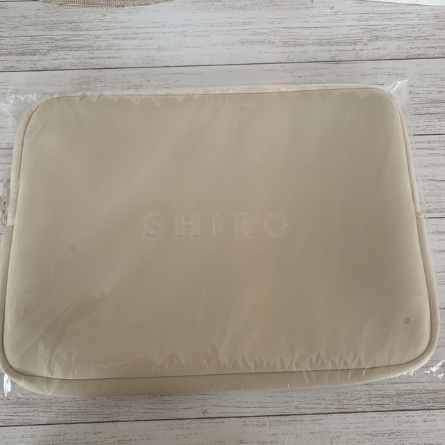 shiro(シロ)のSHIRO  ノベルティ　パソコンケース スマホ/家電/カメラのPC/タブレット(PC周辺機器)の商品写真