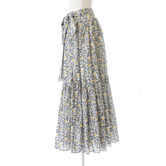 ANAYI(アナイ)のObli オブリ　サイドリボンコットンフラワースカート レディースのスカート(ロングスカート)の商品写真