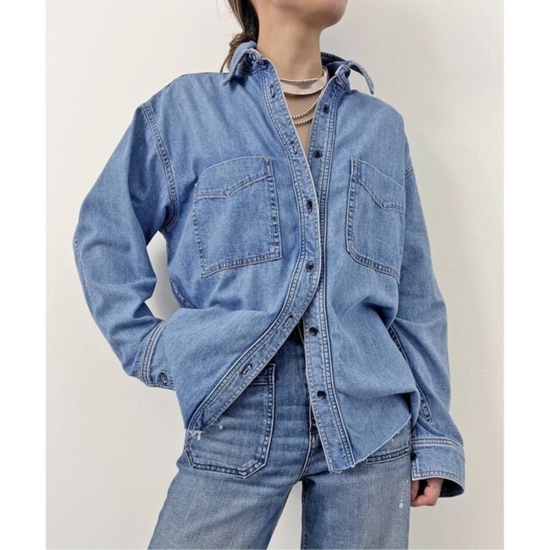 L'Appartement DEUXIEME CLASSE(アパルトモンドゥーズィエムクラス)のL'Appartement【ASKKNY】DENIM SHIRT レディースのトップス(シャツ/ブラウス(長袖/七分))の商品写真