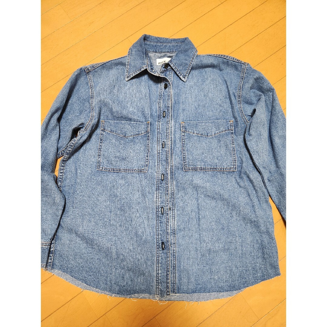 L'Appartement DEUXIEME CLASSE(アパルトモンドゥーズィエムクラス)のL'Appartement【ASKKNY】DENIM SHIRT レディースのトップス(シャツ/ブラウス(長袖/七分))の商品写真