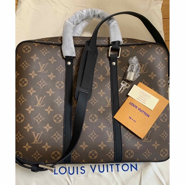 参考価格　280000円　Louis Vuitton　PDV PMビジネスバッグ