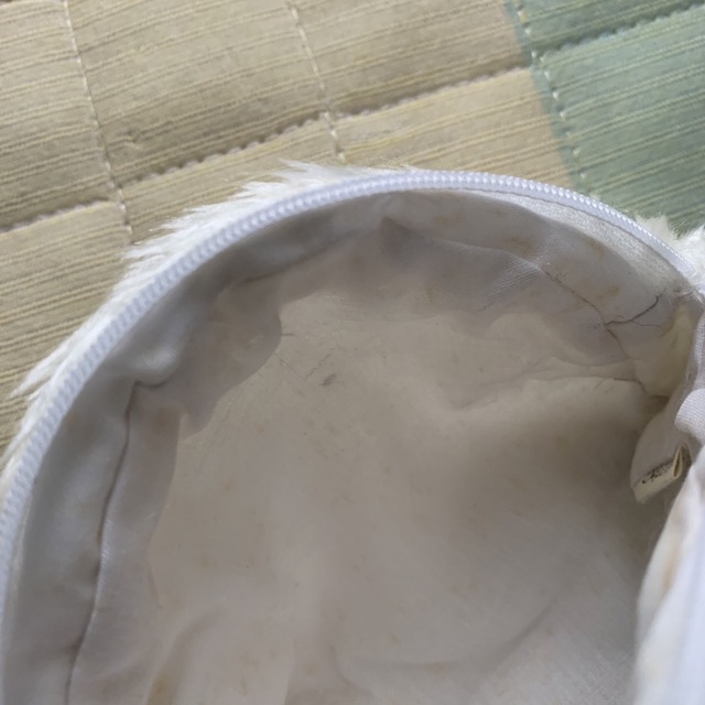 FELISSIMO(フェリシモ)のフェリシモ　白いポーチ レディースのファッション小物(ポーチ)の商品写真