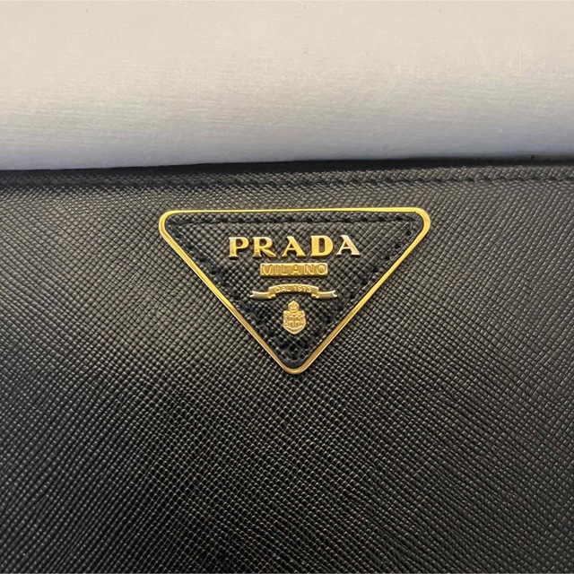 PRADA(プラダ)のPRADA ウォレット SAFFIANO TRIANGLE 三角プレート付 メンズのファッション小物(長財布)の商品写真