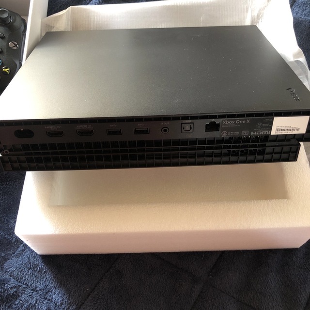 Microsoft XBOX ONE X 1TB ほぼ未使用美品の通販 by GENRE's shop