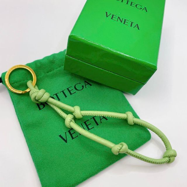 新品BOTTEGA VENETA ボッテガヴェネタ　キーリング　キーホルダー　緑