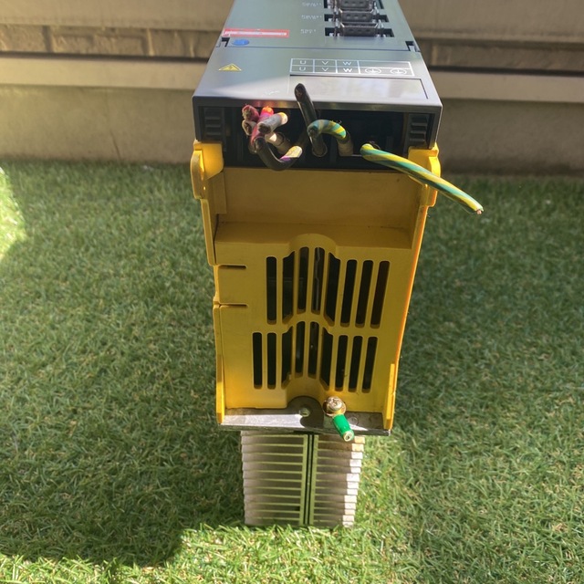 3E100026 FANUC ファナックサーボアンプA06B-6079-H106 日本人気超絶の