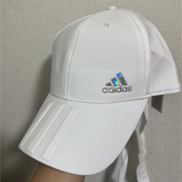 adidas(アディダス)の美品！adidas アディダス ゴルフ キャップ ホワイト レディース スポーツ/アウトドアのゴルフ(その他)の商品写真