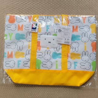 ミッフィー(miffy)の新品》保温保冷トートバッグ　ウェットティッシュポケット付(トートバッグ)