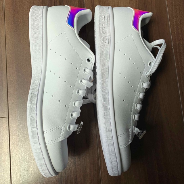 adidas(アディダス)の【新品】adidas アディダス STANSMITH IF0104 24.0cm レディースの靴/シューズ(スニーカー)の商品写真