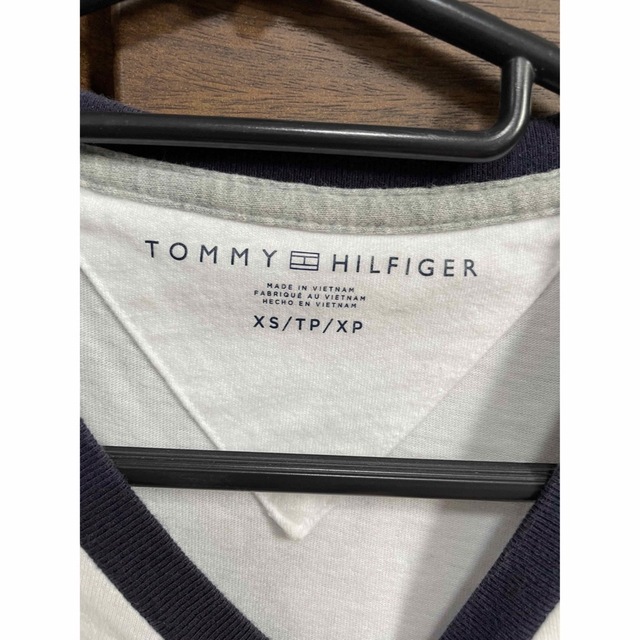 TOMMY HILFIGER(トミーヒルフィガー)のトミーフィルフィガー XSサイズ レディースのトップス(Tシャツ(半袖/袖なし))の商品写真