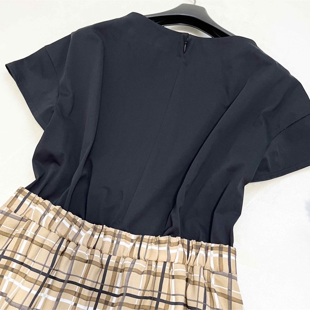 UNTITLED - 【極美品】アンタイトル ボートネックドッキングワンピース