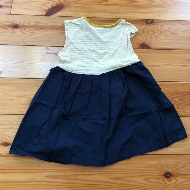 Gemeaux(ジェモー)のGemeaux ウエストビックリボンワンピース 100 キッズ/ベビー/マタニティのキッズ服女の子用(90cm~)(ワンピース)の商品写真