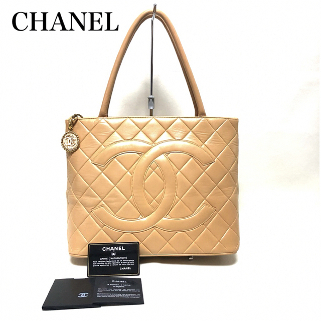 CHANEL シャネル 復刻トートバッグ  ハンドバッグ  ラムスキン ベージュ色ベージュ