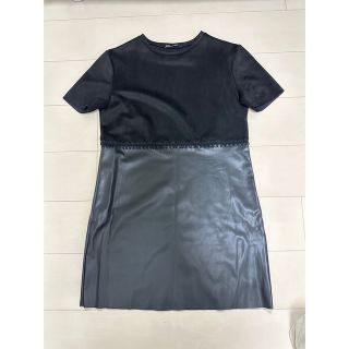 ザラ(ZARA)の◆秋冬物　ZARA ブラックのレザー➕スェード調のタイトワンピース(ひざ丈ワンピース)