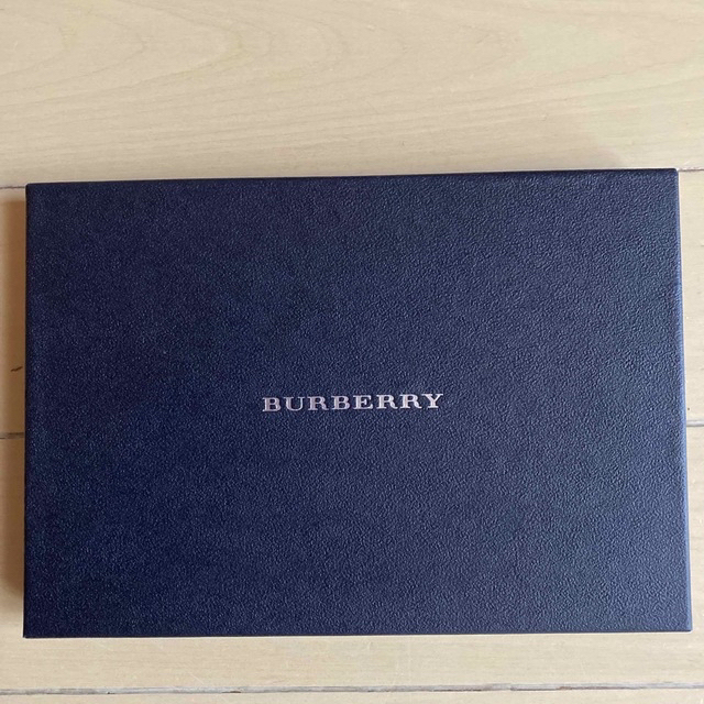 BURBERRY(バーバリー)のバーバリー　ブックカバー ハンドメイドの文具/ステーショナリー(ブックカバー)の商品写真