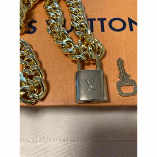 新品】LOUIS VUITTON 南京錠パドロック＆極太ネックレスチェーン-