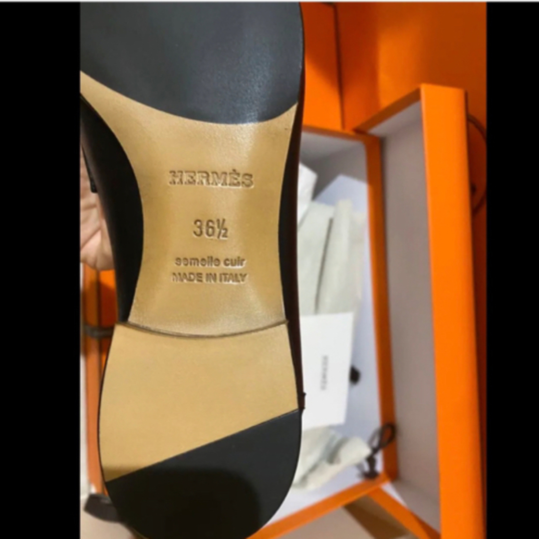 Hermes(エルメス)の《エルメス大人気定番》2023年東京都正規店内購入モカシン《パリ》大人気デザイン レディースの靴/シューズ(スリッポン/モカシン)の商品写真