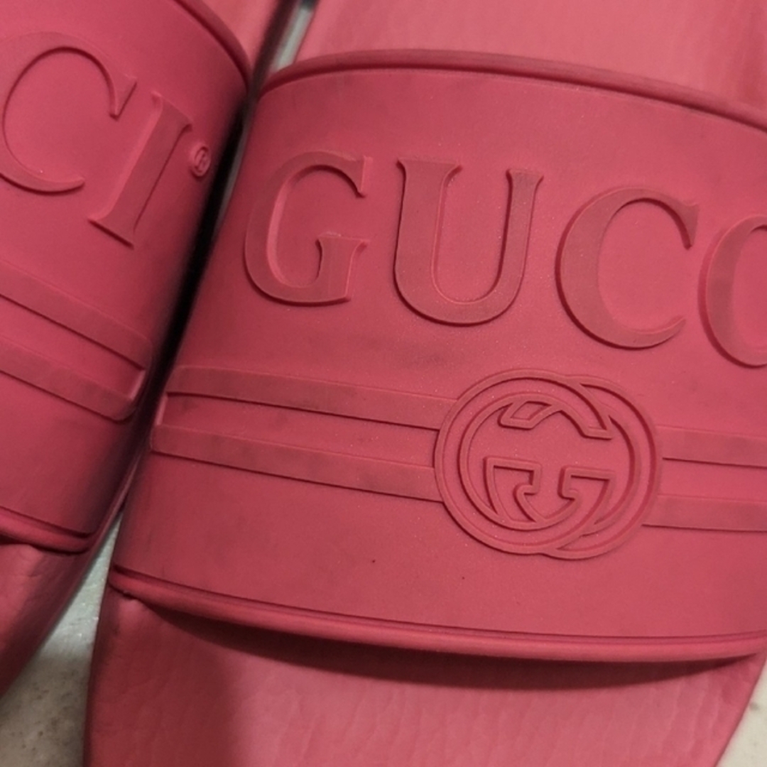 Gucci(グッチ)のグッチ　ラバーロゴ　サンダル　箱あり レディースの靴/シューズ(サンダル)の商品写真