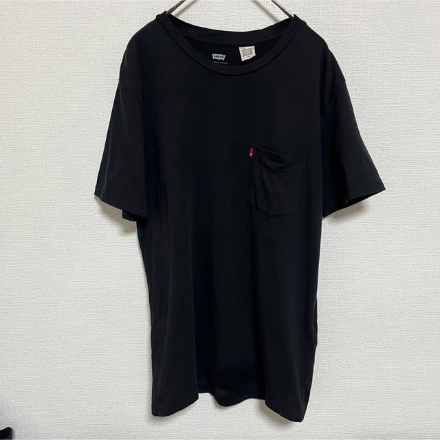 Levi's(リーバイス)のLEVI'S リーバイス 胸ポケット シンプル Tシャツ メンズのトップス(Tシャツ/カットソー(半袖/袖なし))の商品写真