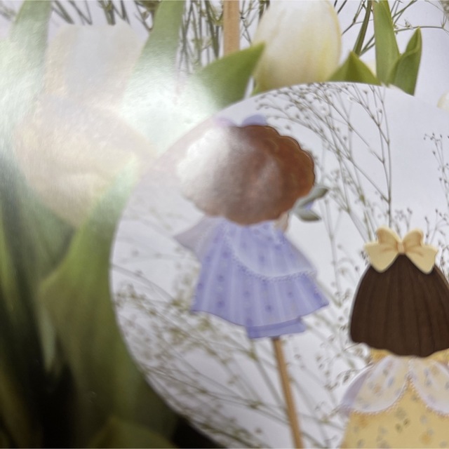 チューリップと水やりの女の子 白木 土台付き  トールペイント材料 ハンドメイドの素材/材料(その他)の商品写真
