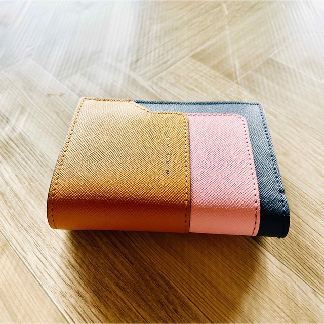 MARNI ミニウォレット マスタード×ネイビー×ピンク (箱、保存袋付き