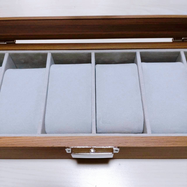 腕時計収納箱 ウォールナット 木目 木製 6ビット 茶 ケース 腕時計 高級感の通販 by ☆piyoチャチャ☆|ラクマ