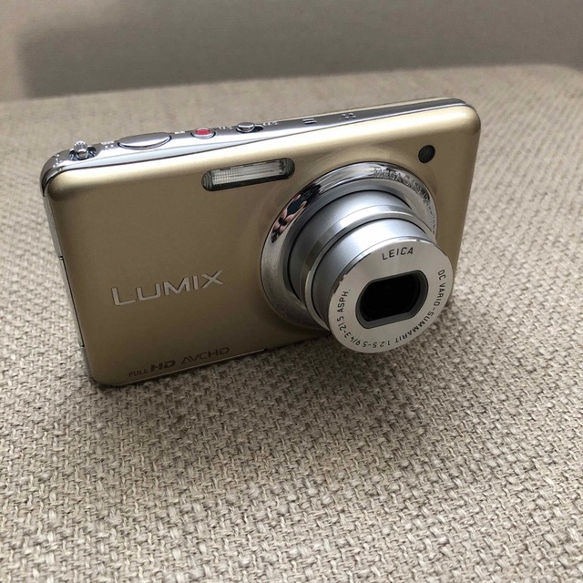 Panasonic(パナソニック)の美品☆ パナソニック　LUMIX DMC-FX77 スマホ/家電/カメラのカメラ(コンパクトデジタルカメラ)の商品写真