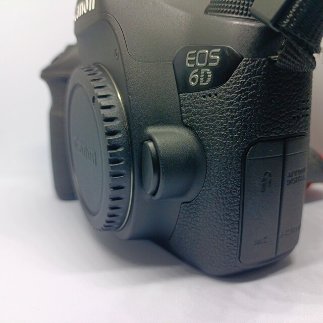 Canon デジタル一眼レフカメラ EOS 6D ボディ本体