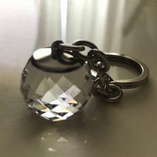 スワロフスキー(SWAROVSKI)のスワロフスキーボールキーチェーン　キーホルダー(キーホルダー)