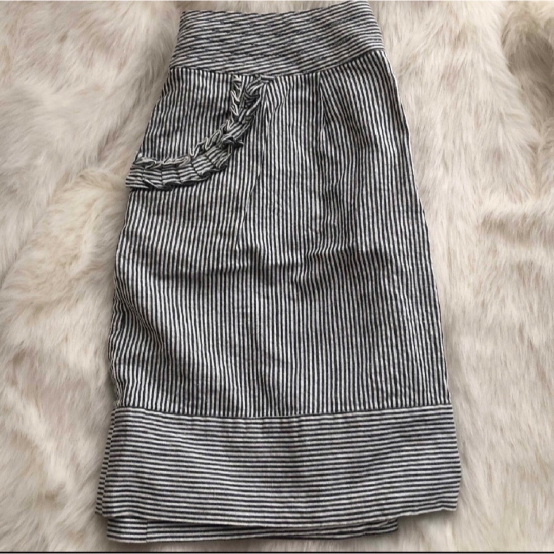 Lochie(ロキエ)のCLATHAS Stripe frill  mini 💙 レディースのスカート(ミニスカート)の商品写真