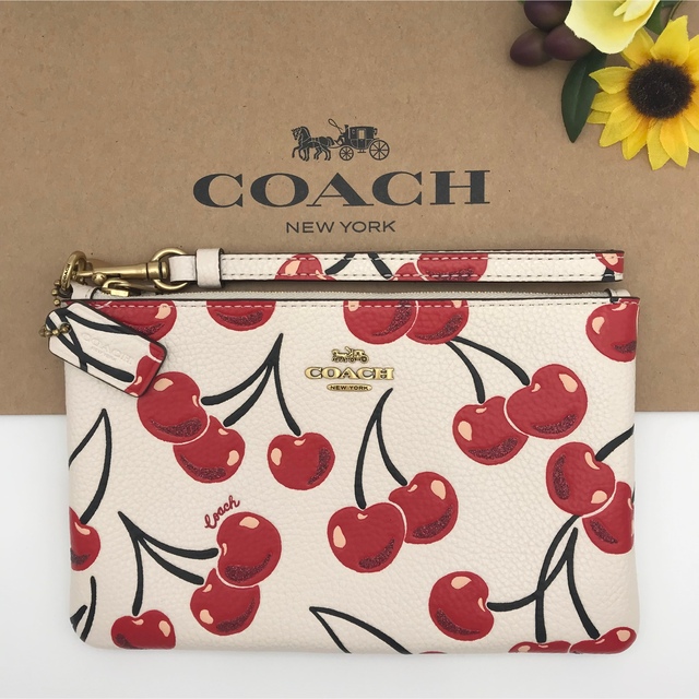 COACH ポーチ ★大人気★ スモール リストレット チェリー プリント 新品のサムネイル