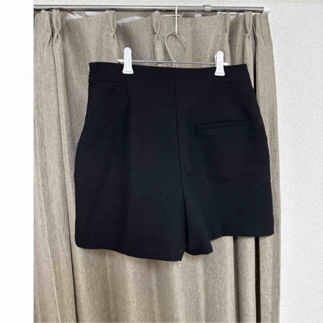 ZARA(ザラ)のZARA ショートパンツ レディースのパンツ(ショートパンツ)の商品写真