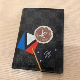 ルイヴィトン(LOUIS VUITTON)の激レア　LOUIS VUITTON 限定　ロンドン　ダミエ　パスポートケース(パスケース/IDカードホルダー)