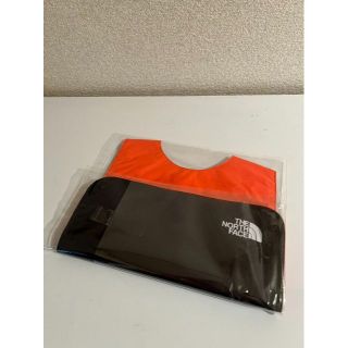 ザノースフェイス(THE NORTH FACE)の新品★ノースフェイス★エプロン(ベビースタイ/よだれかけ)